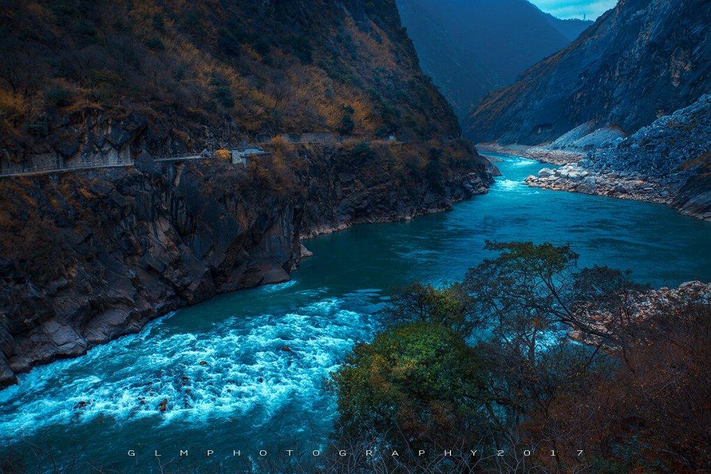 逃出美丽度假胜地